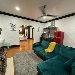 Midtown Vintage Charm Apartment